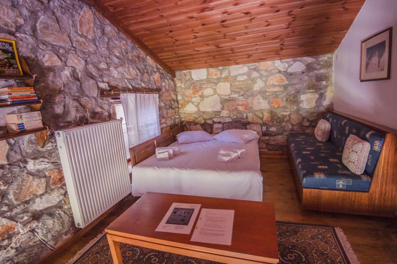 Stonehouse 2 Bedroom Chalet On Olympus Amazing View Petra  Exterior foto